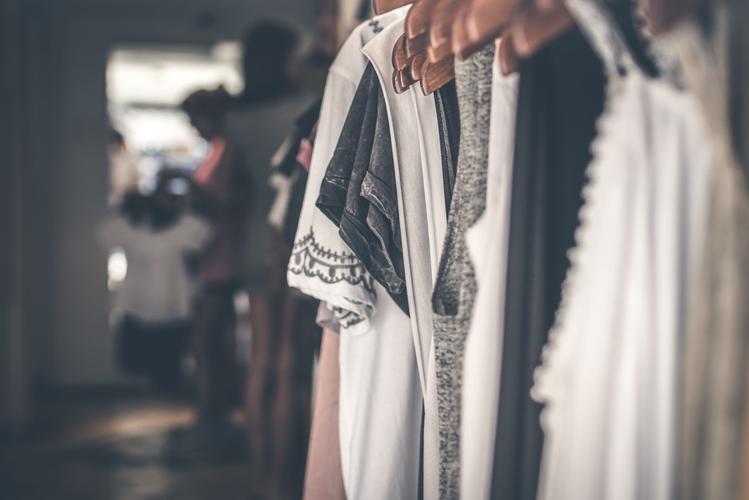 Burial Clothes Complete Guide for Men & Women of Most Religions